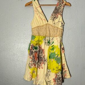 Free people floral dress side pocket smocked / eyelet fully line mini sz 4
